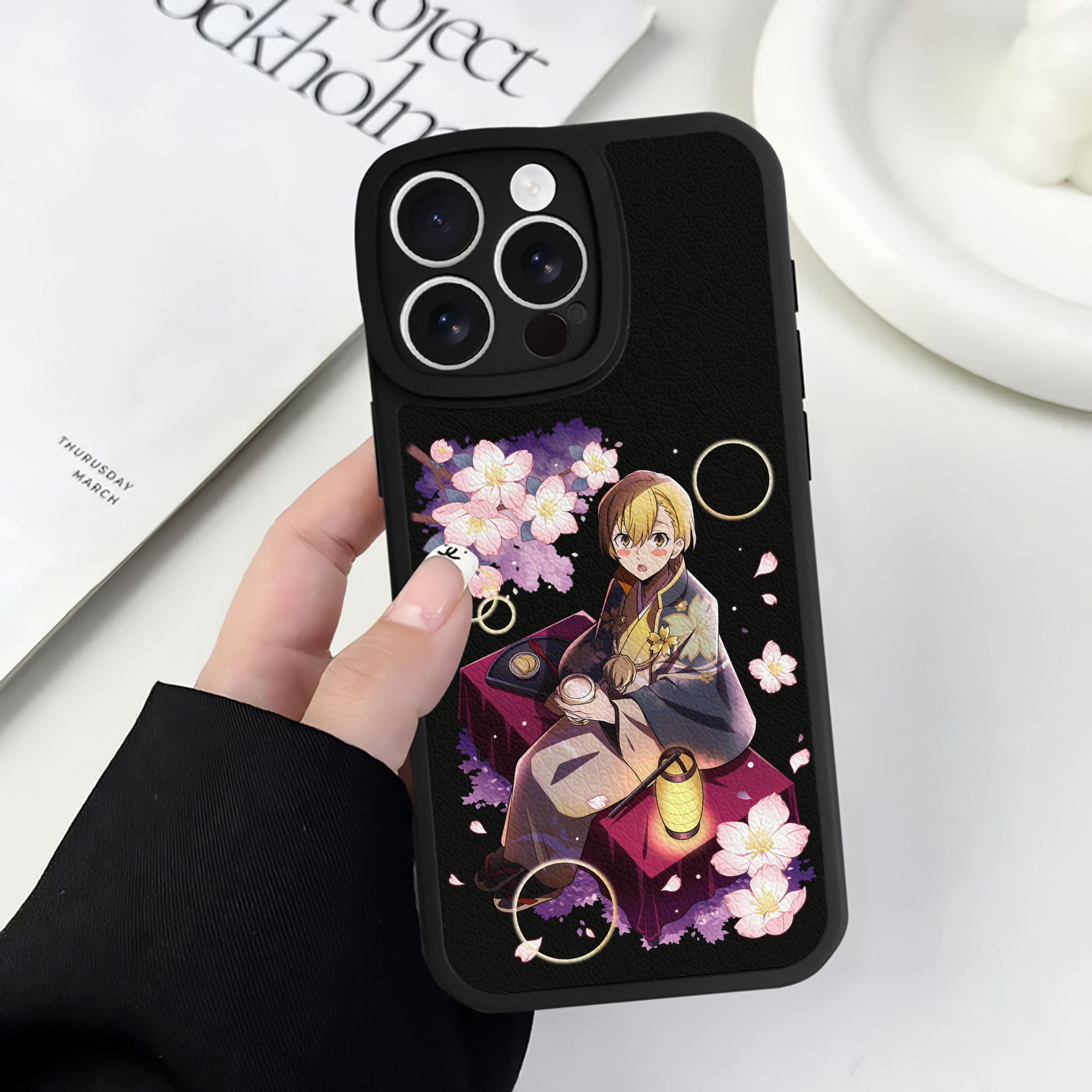 （画像用） 文豪ストレイドッグス Bungo Stray Dogs 【iPhone 16シリーズ対応】シリコンスマホケース（レザー調） 材質：シリコン